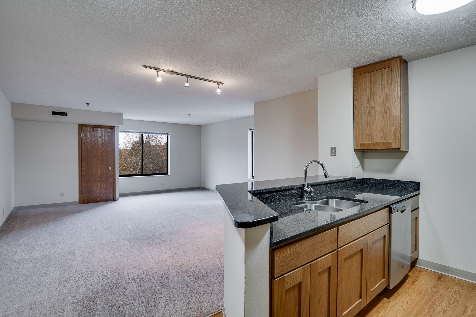 Laurel Village  Image 17