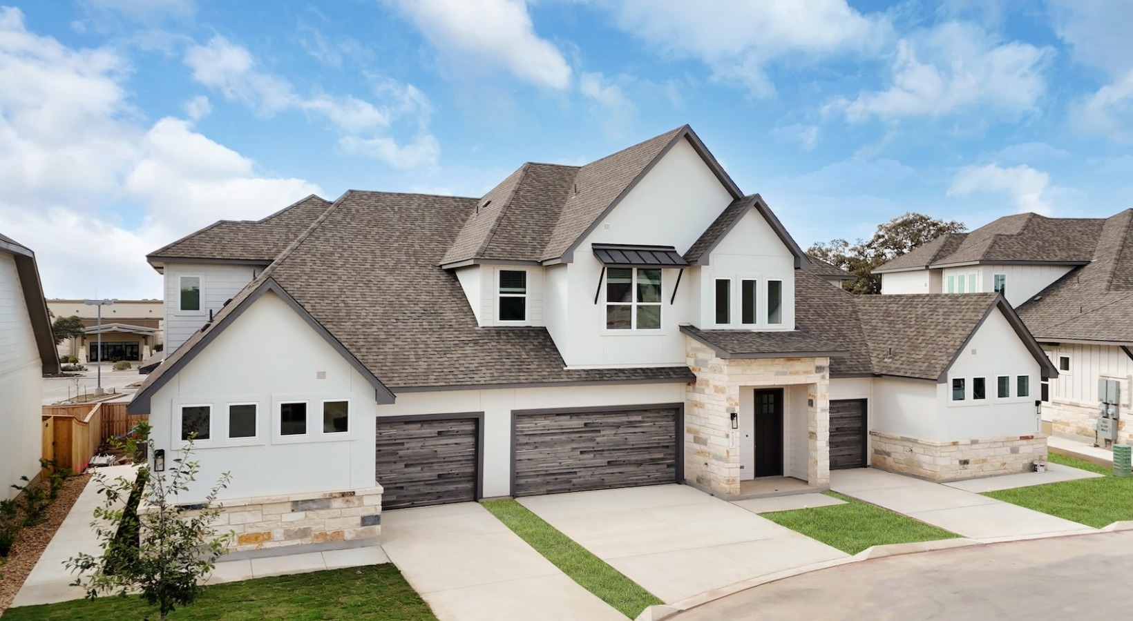 Emerald Townes Image 2