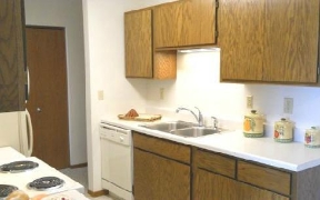 Carriage House Senior Apartments Image 7