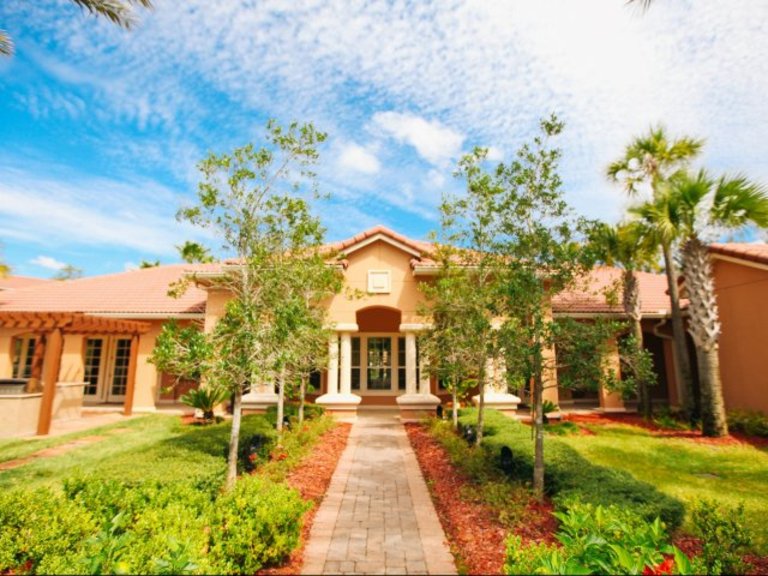 Florida Club at Deerwood Image 1