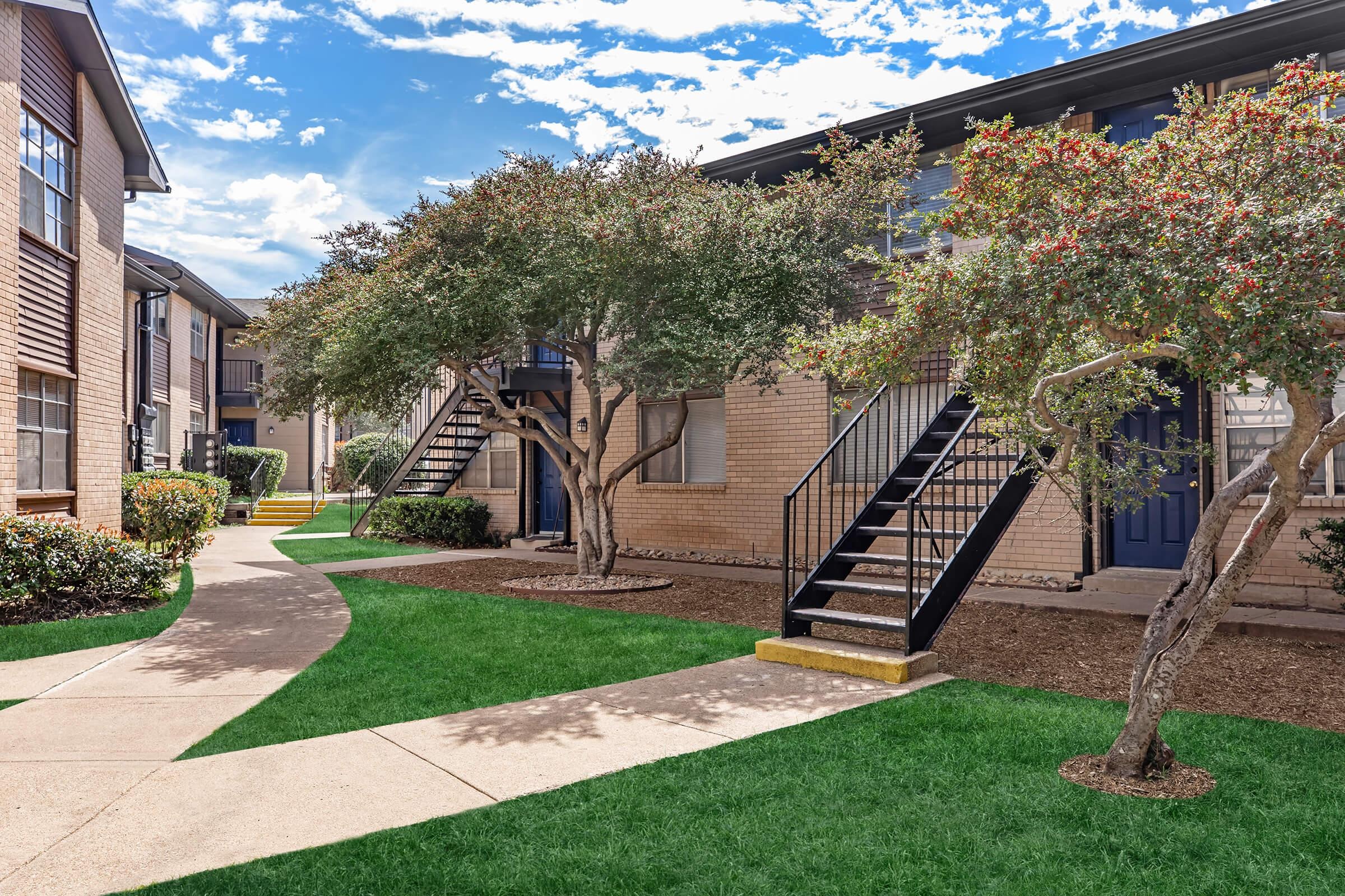 Casa Hills @ Dallas West Image 1