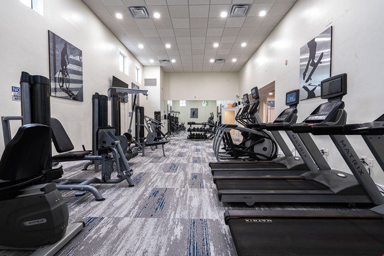 Emerald Palms Apartment Image 22