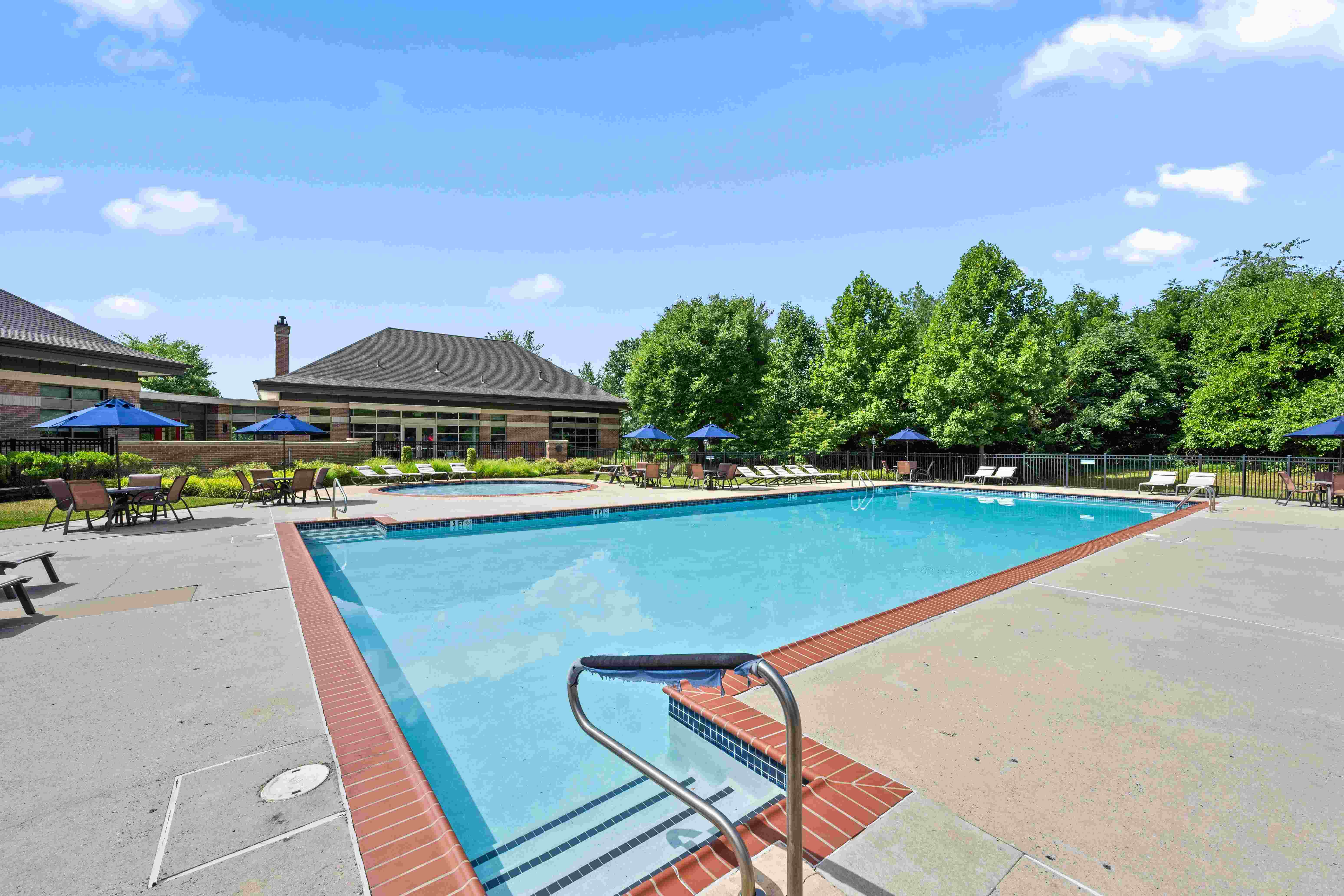 Chaddwell Apartments Image 48