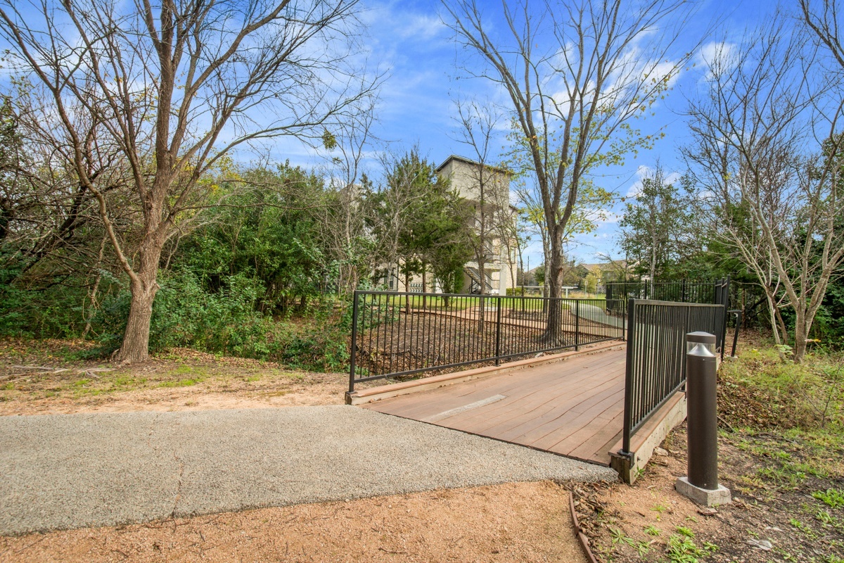 Radius on Grove Image 41