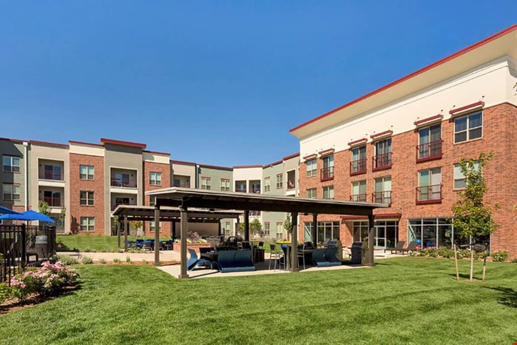 Westwood Green Apartments Image 6