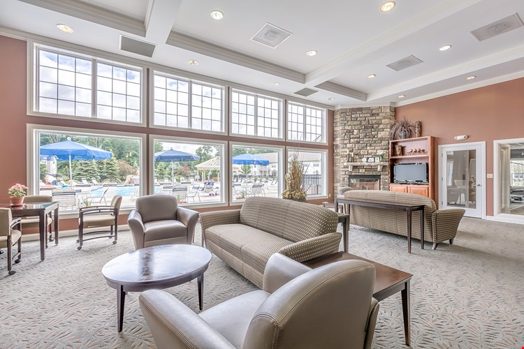 Cobblestone Court Image 8