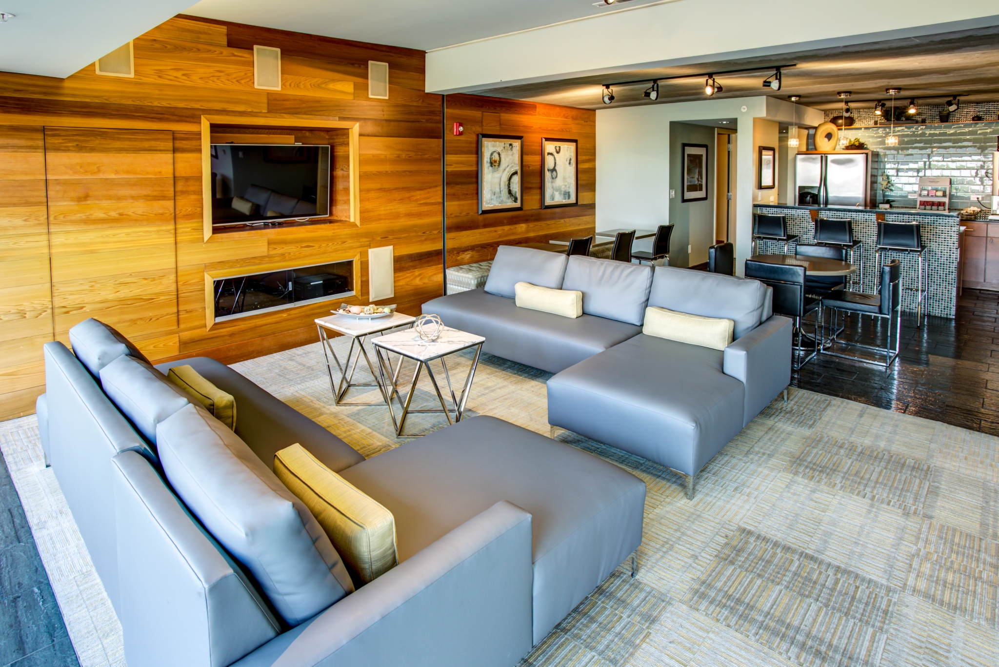 Newly Renovated Seventh Floor Clubroom