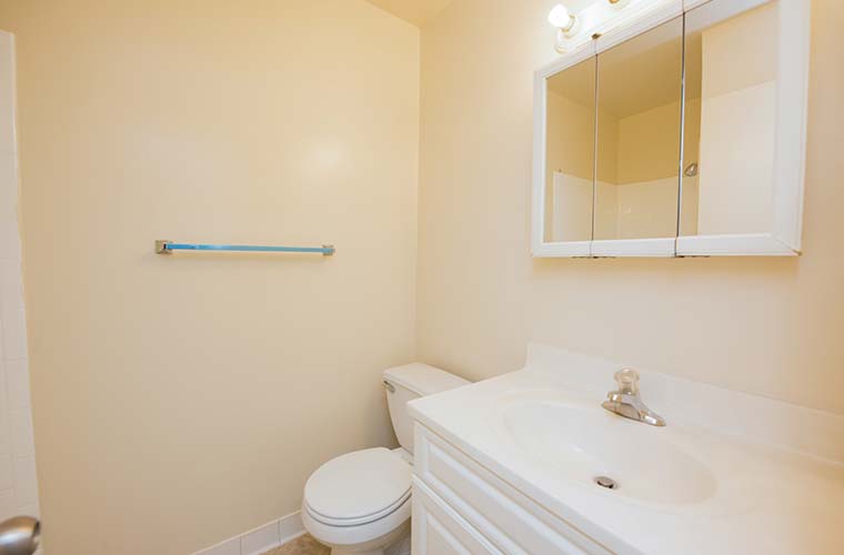 Montgomery Club Townhouses Image 16