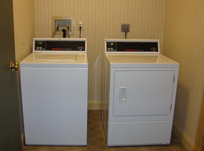 Sunset Ridge Luxury Apartment Homes Image 14