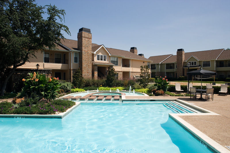 Cottages at Tulane Image 11