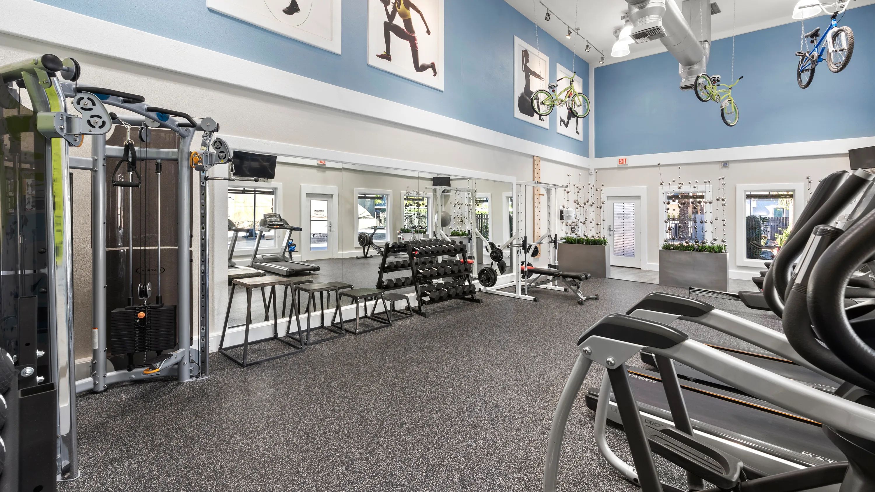 Swing by our fitness center whenever it suits your schedule. 