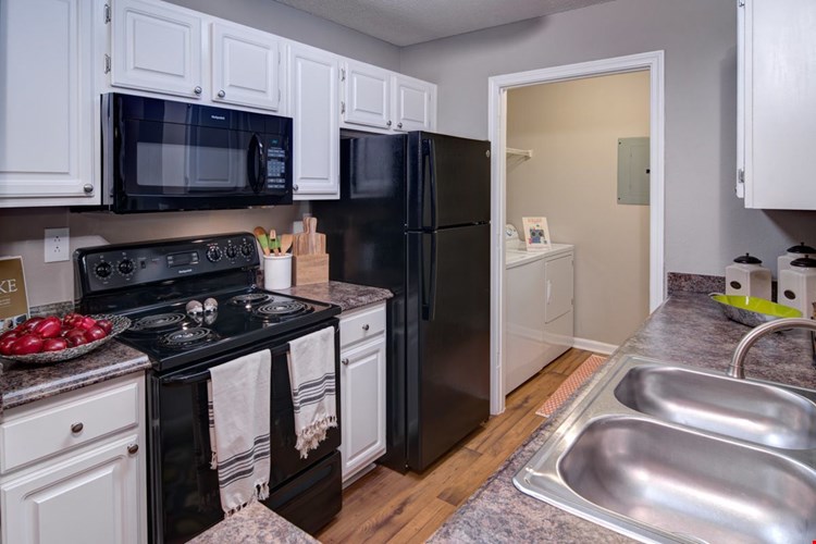 Huntington Chase Image 15