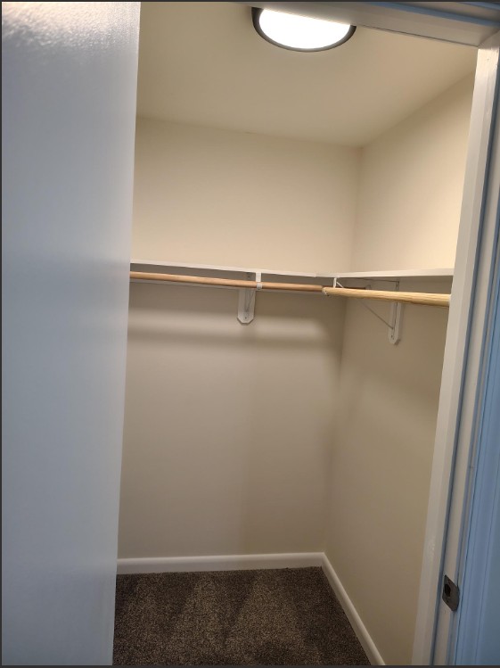 Marlboro Classic Apt & Redwood Square Image 153