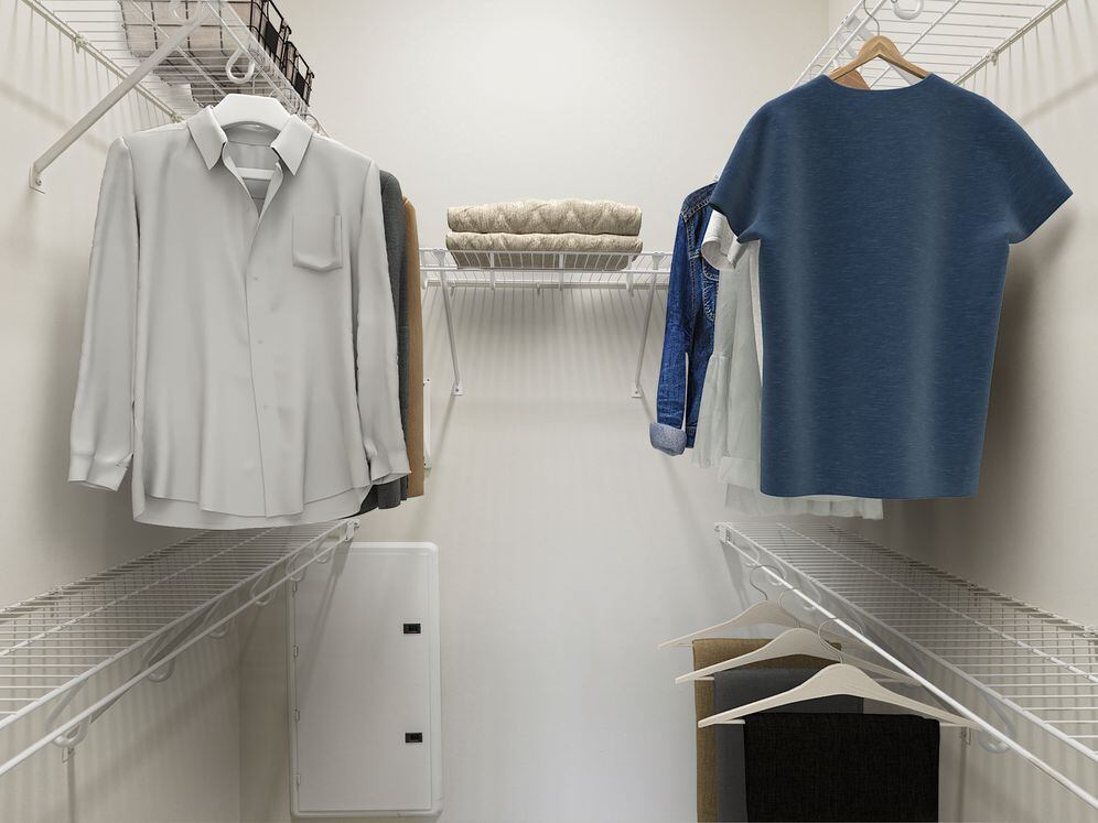 Walk-in closet