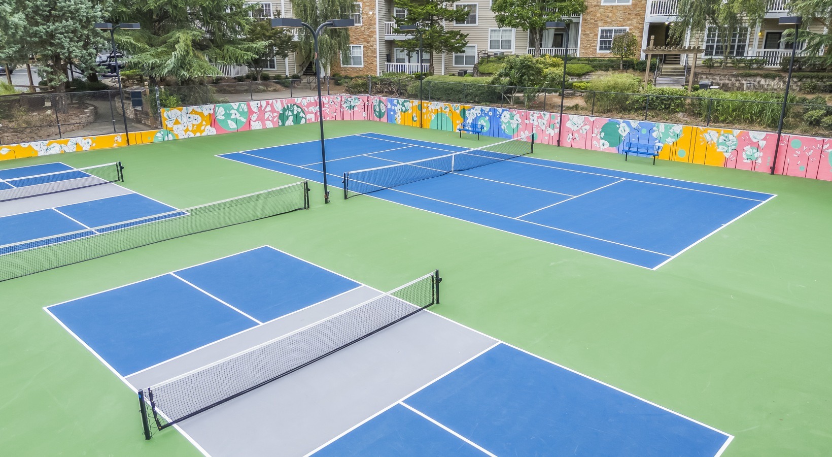 Clover Apartments Image 4