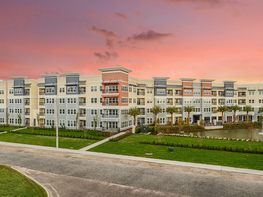 Grady Square Image 45