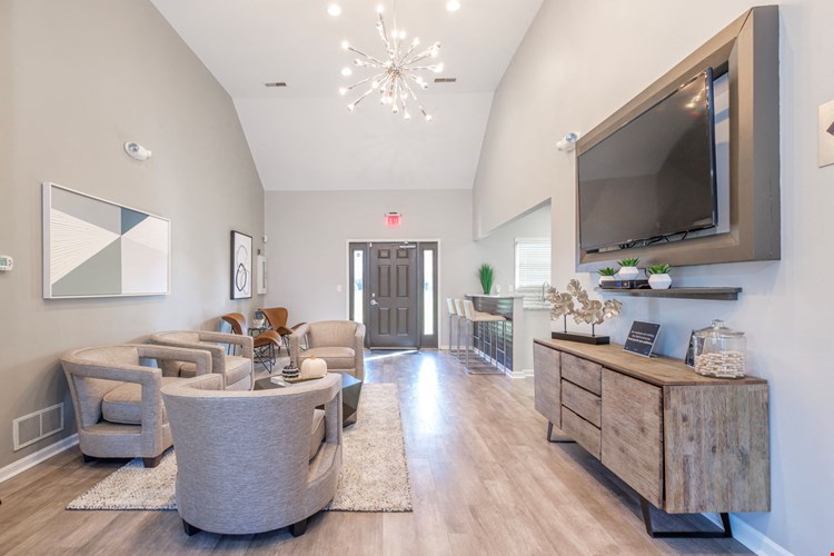 Heathermoor and Bedford Commons Apartments Image 21