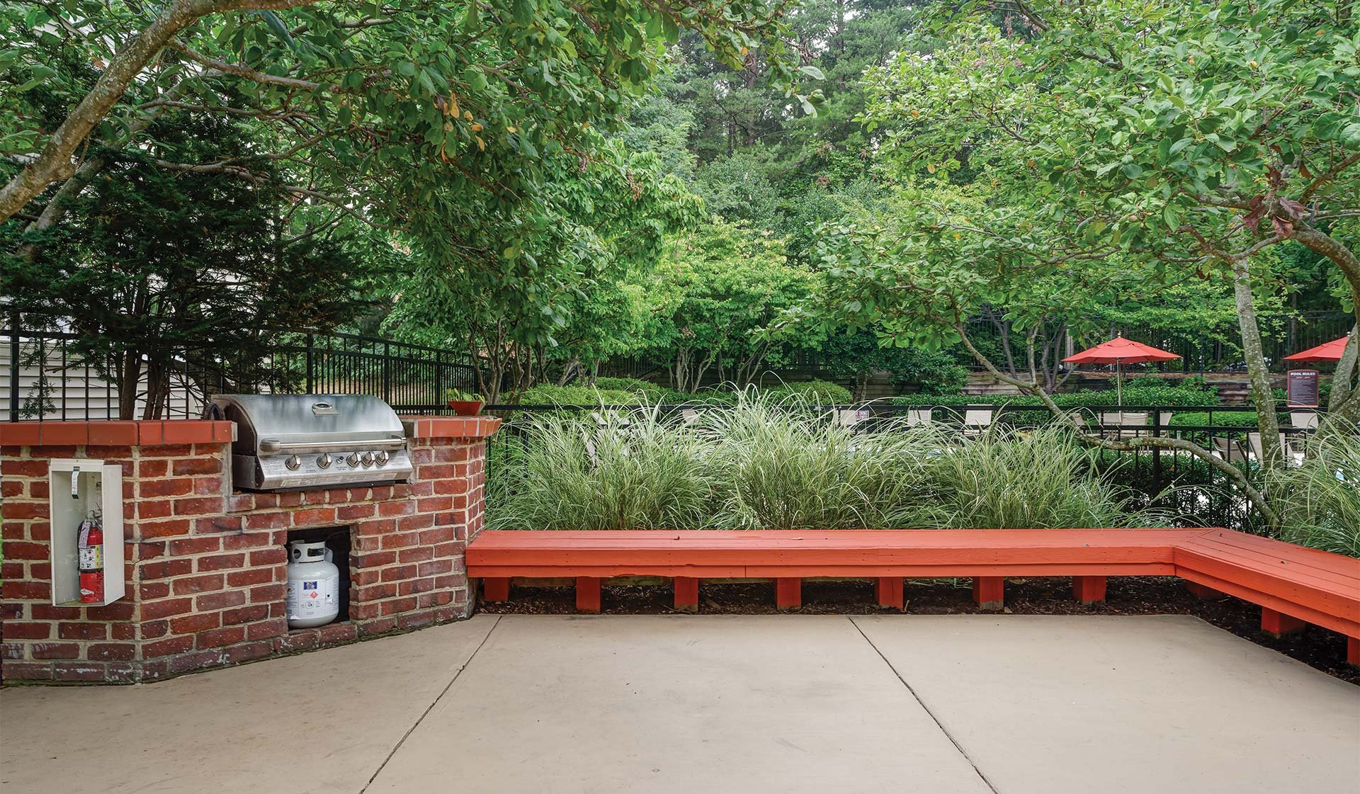 Barbeque and picnic area are great for social gatherings