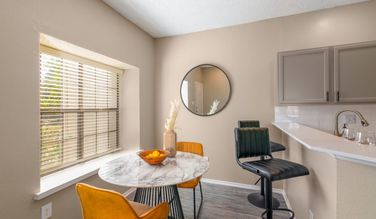 Knowlton Apartment Homes Image 6