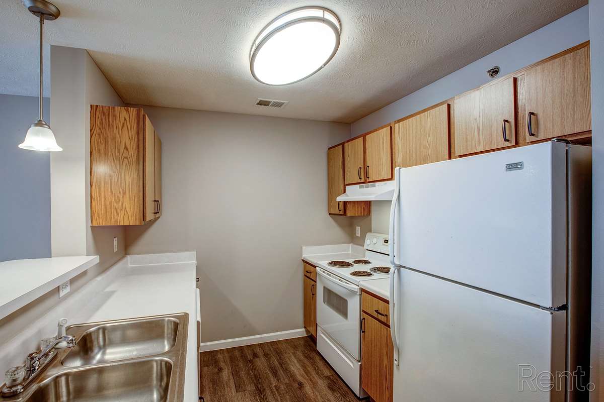 Danbury Court Image 7