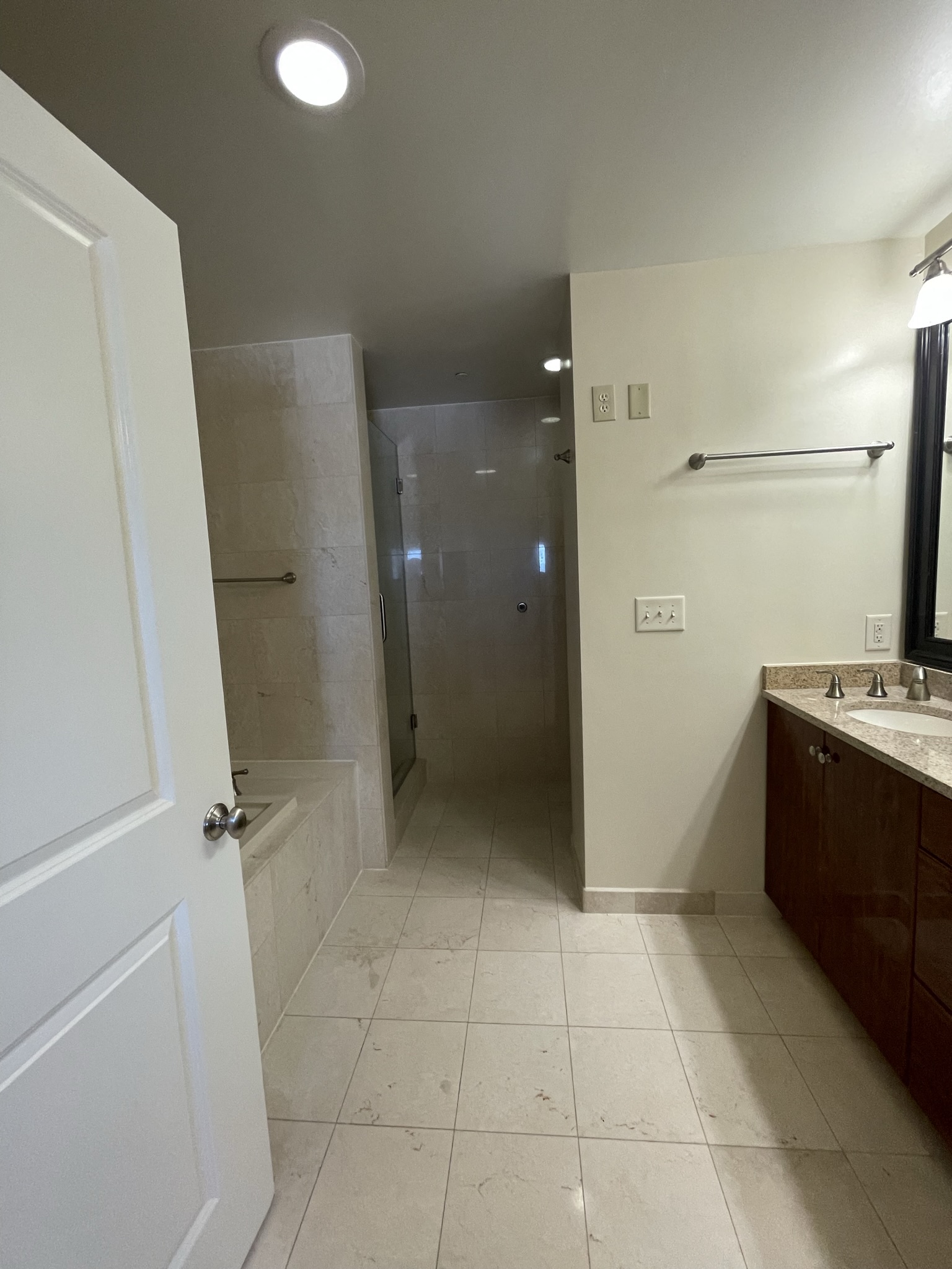 The Apartments at Charles Plaza Image 22