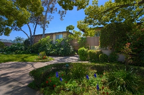 The Huntington Sunset Image 2