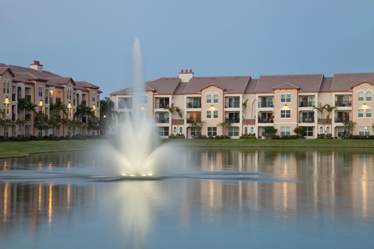 Solaire At Coconut Creek Image 1