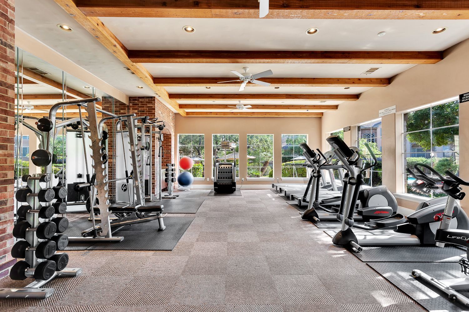 The Estates Of Northwoods Image 6