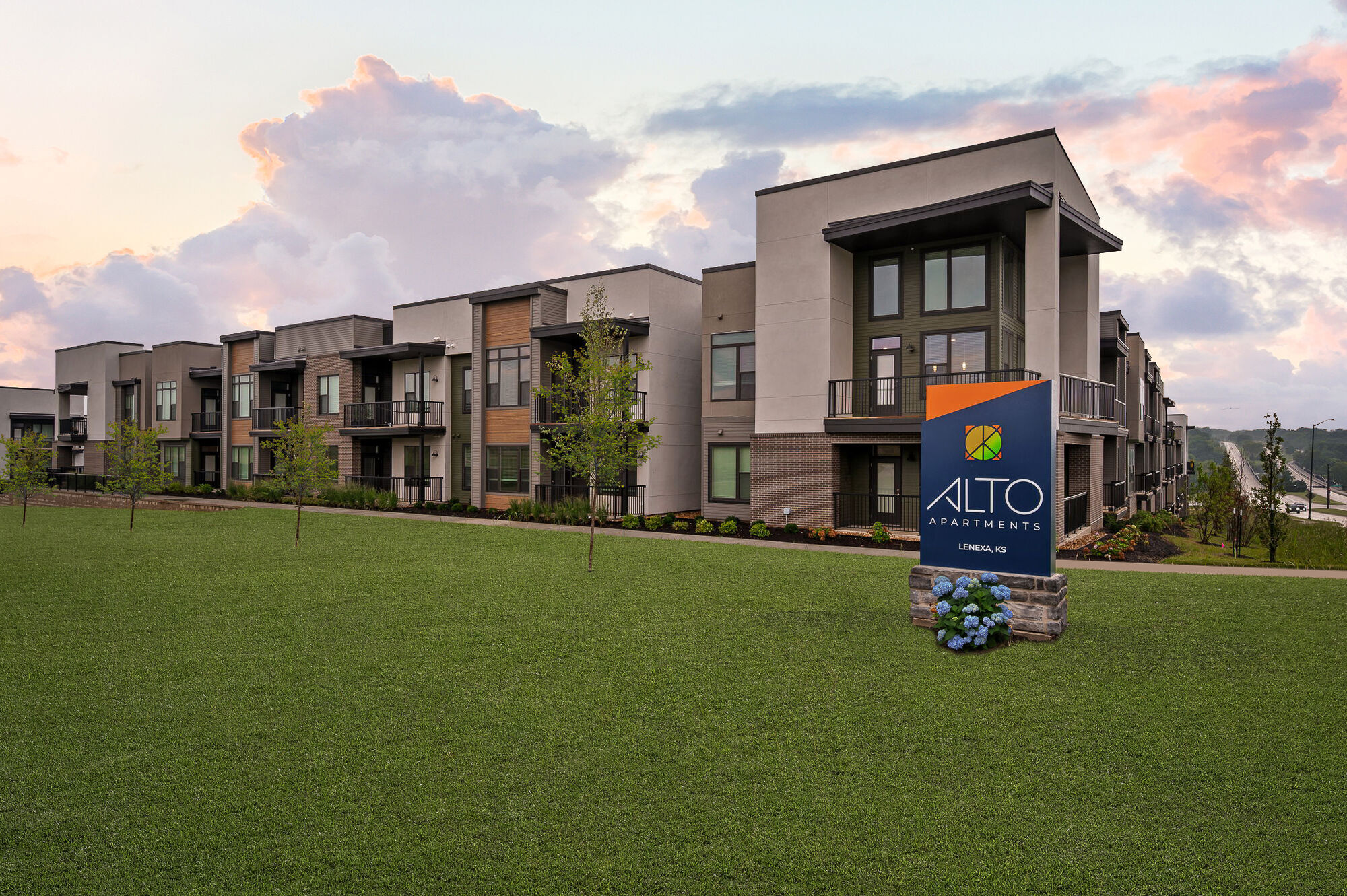 ALTO Apartments of Lenexa Image 7