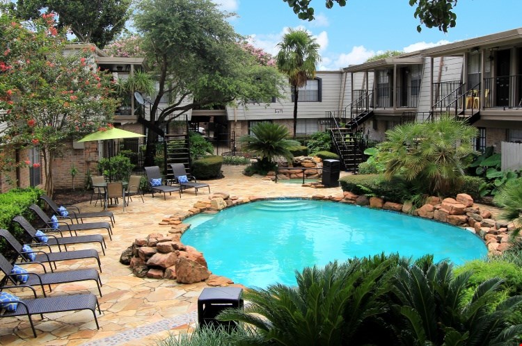 Waters of Winrock Apartments Image 1