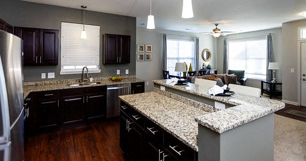 Prairie Point Apartments Image 8
