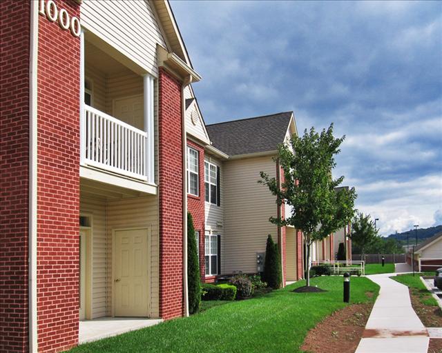 Henderson Square I and II Image 3