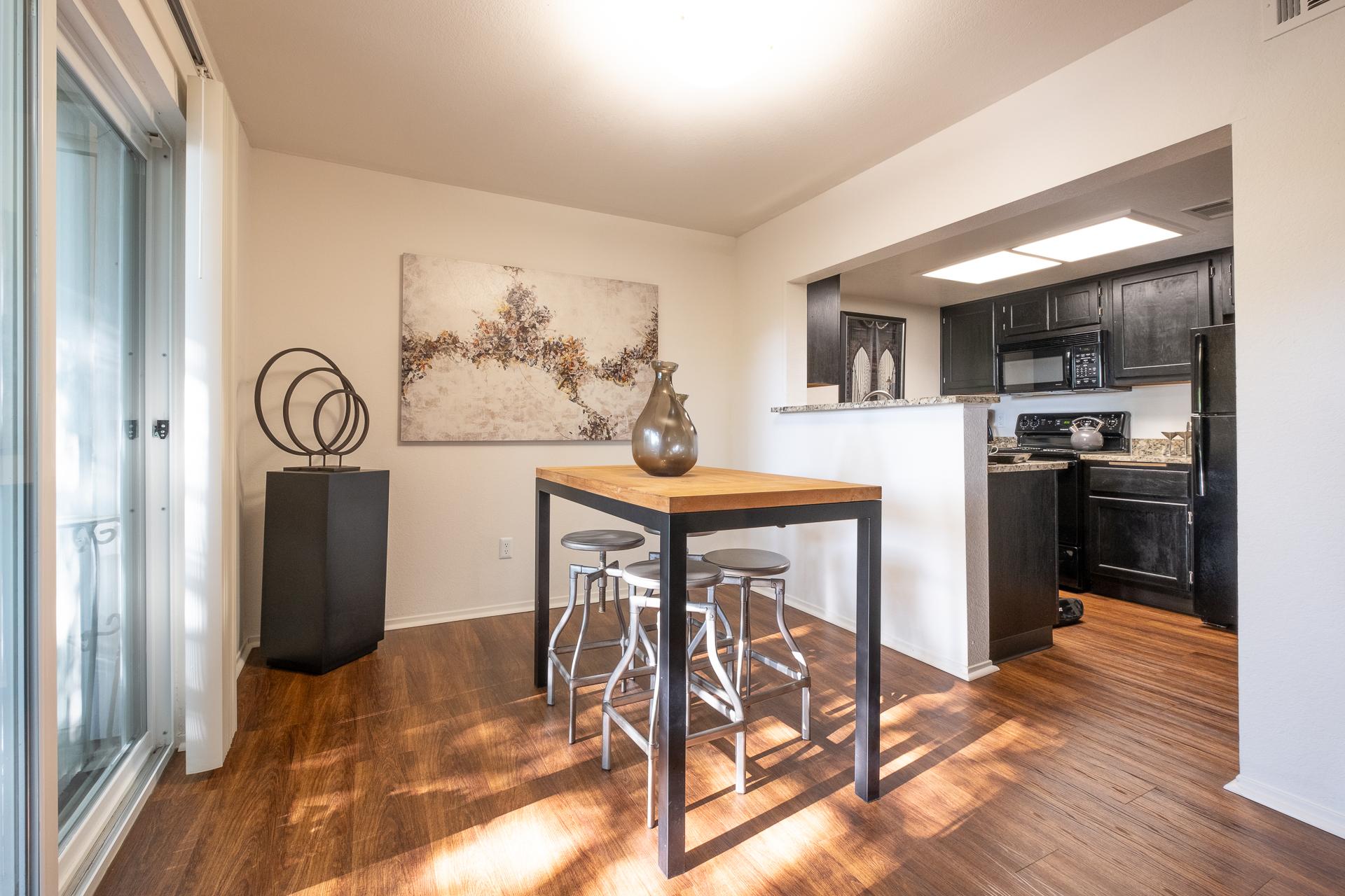 Whispering Hills Apartments Image 5