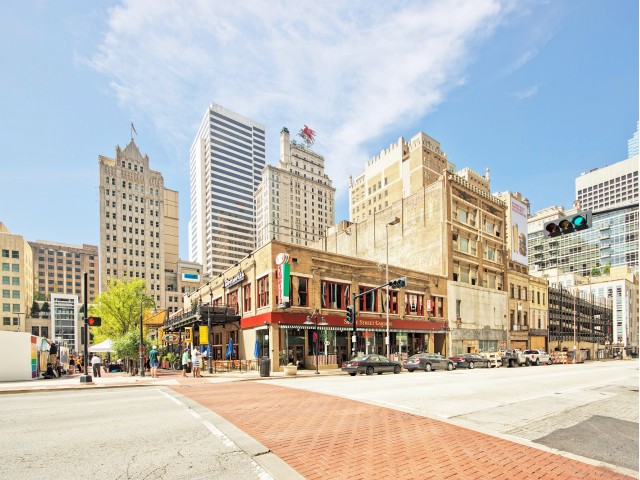 Revel in Your New Downtown Dallas Front Yard