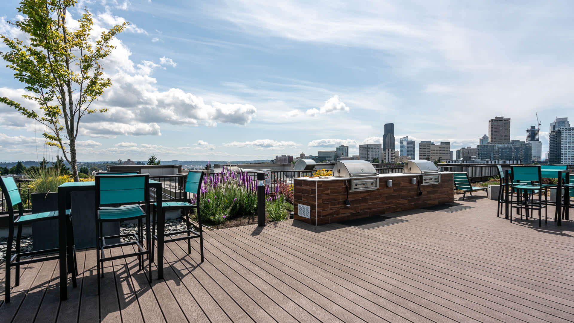 Chloe on Union Image 31