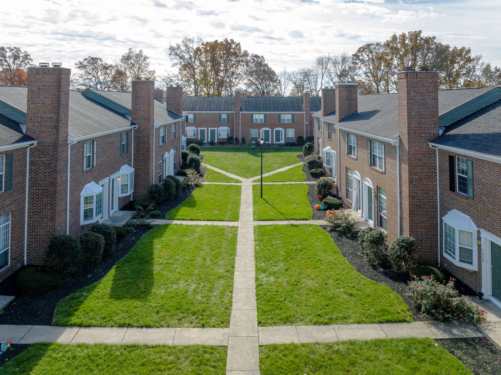 Heathermoor and Bedford Commons Apartments Image 28