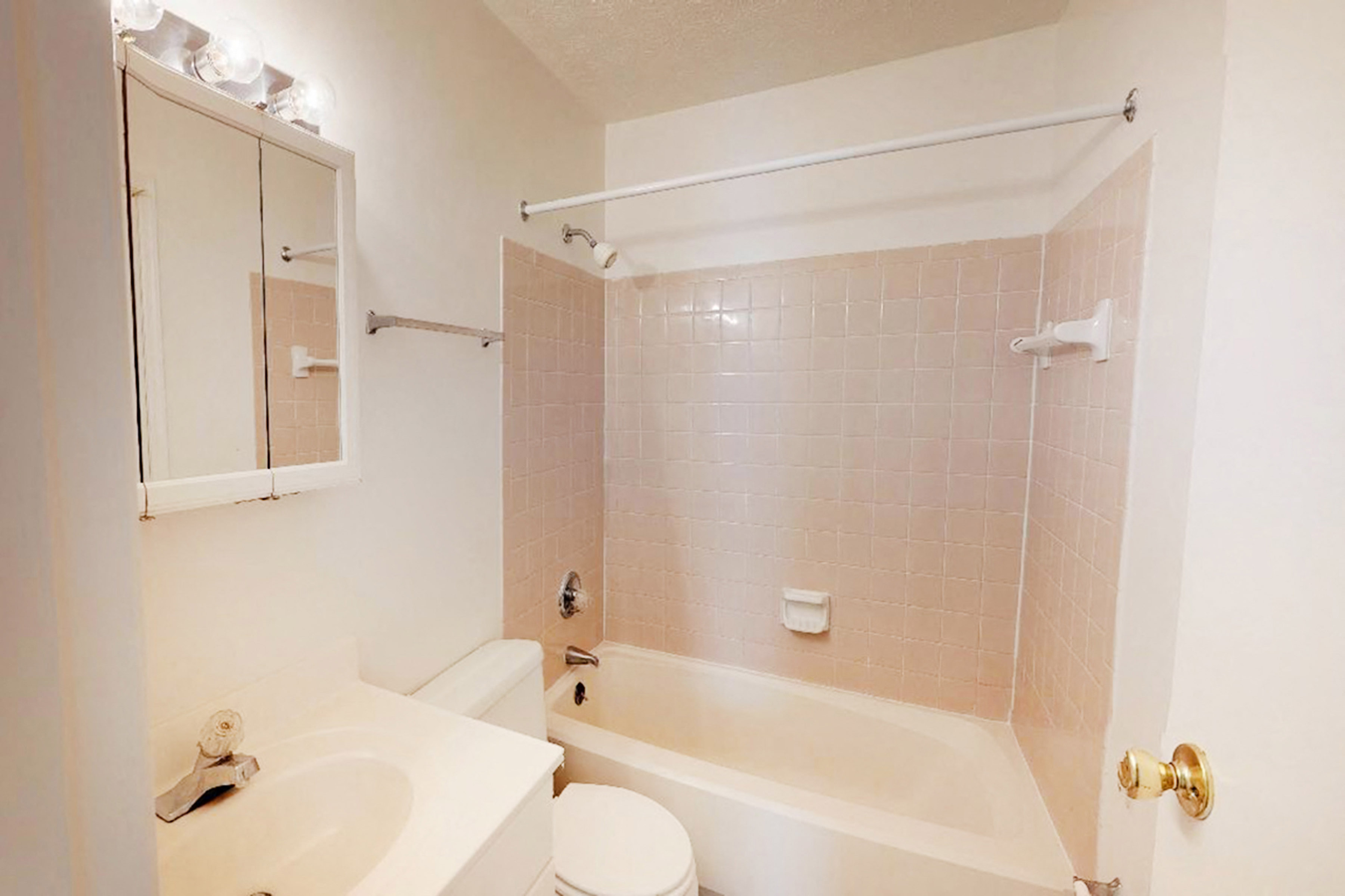 Crown Crossing Apartments Image 37