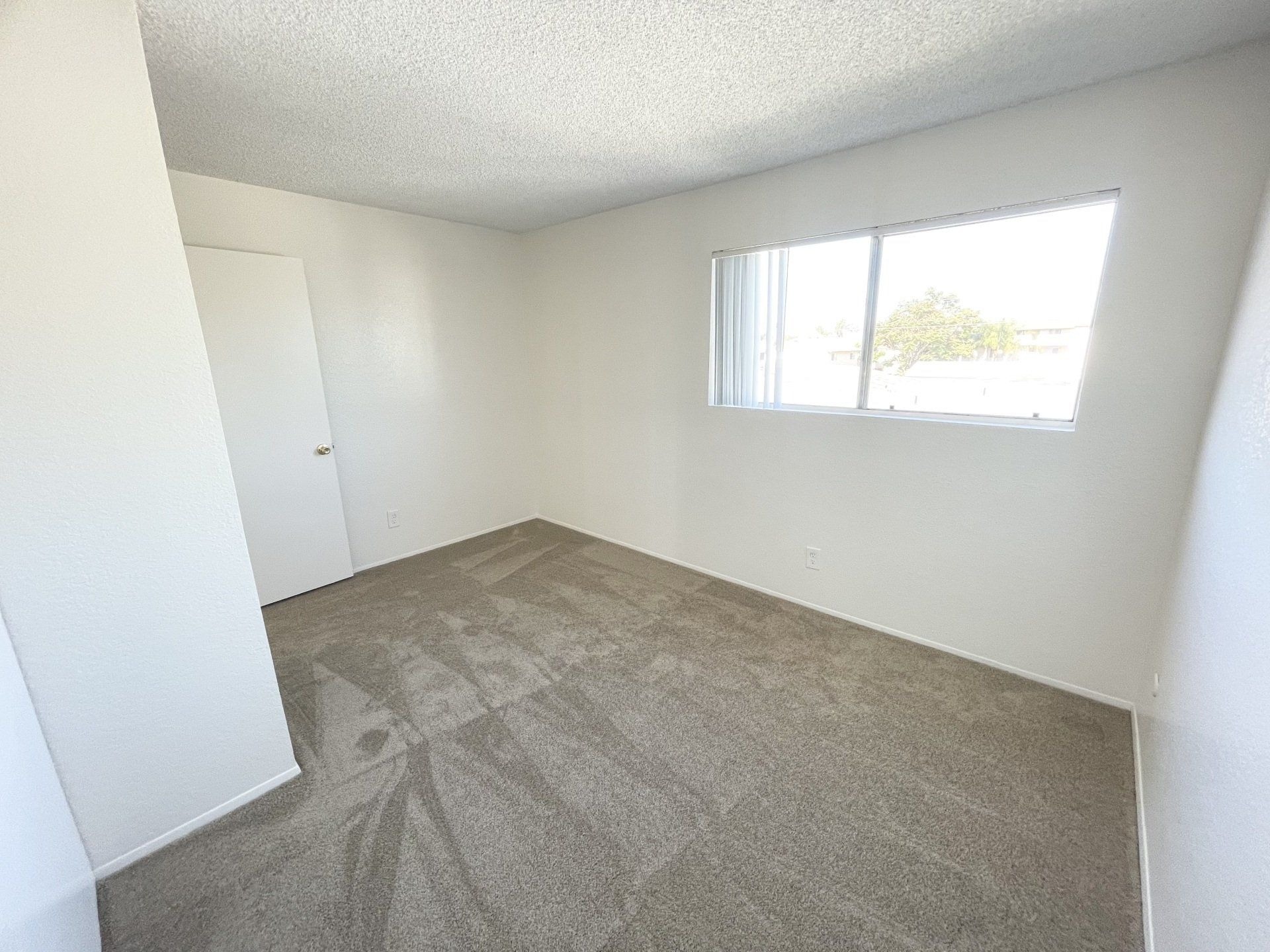 Hemlock Apartments Image 4