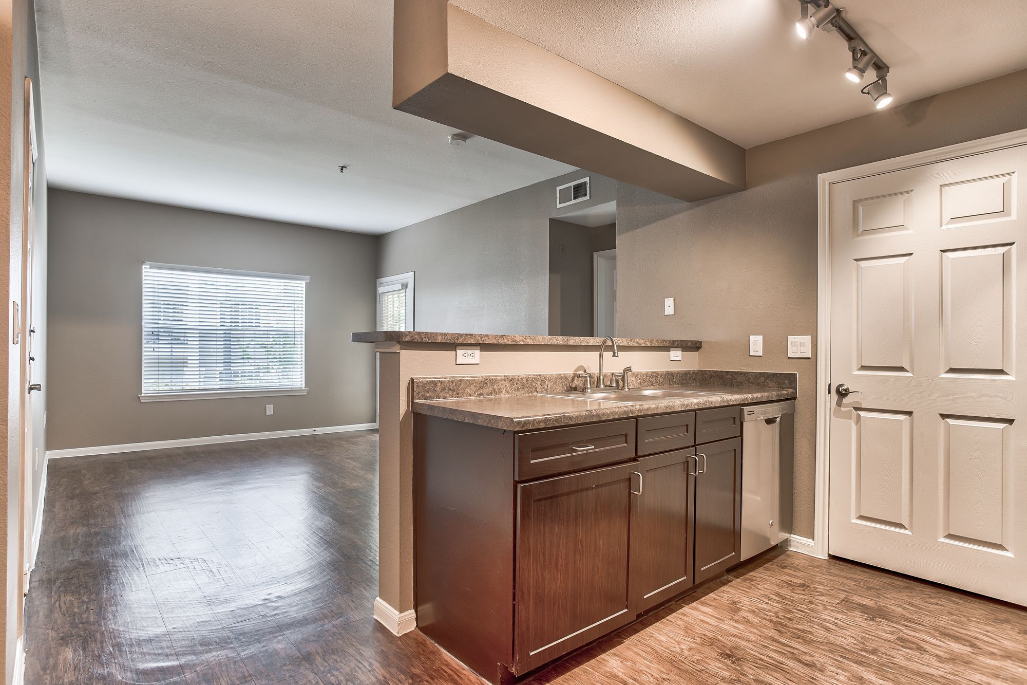 The BLVD at Medical Center Image 43