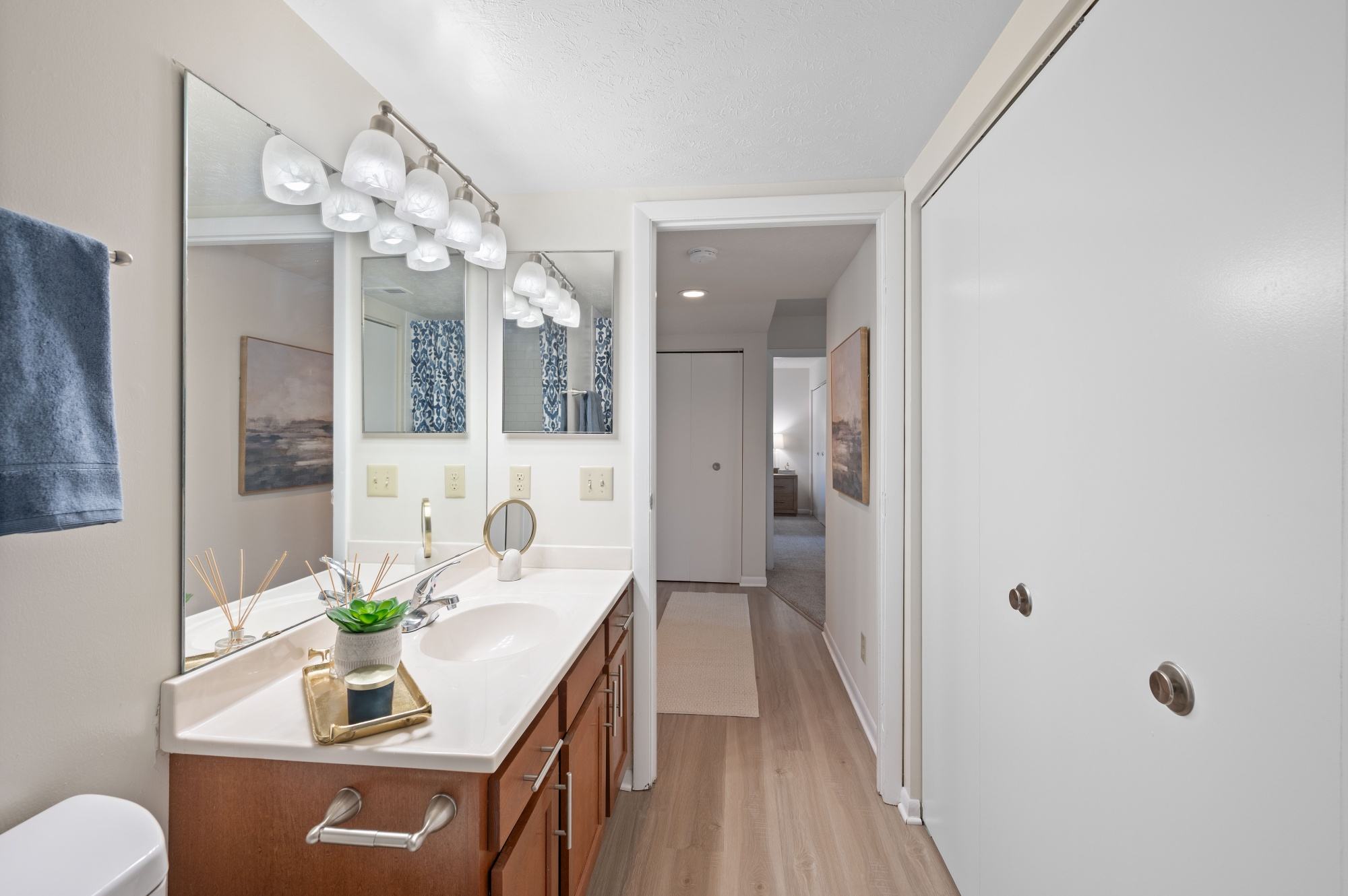 Normandy Club Image 13