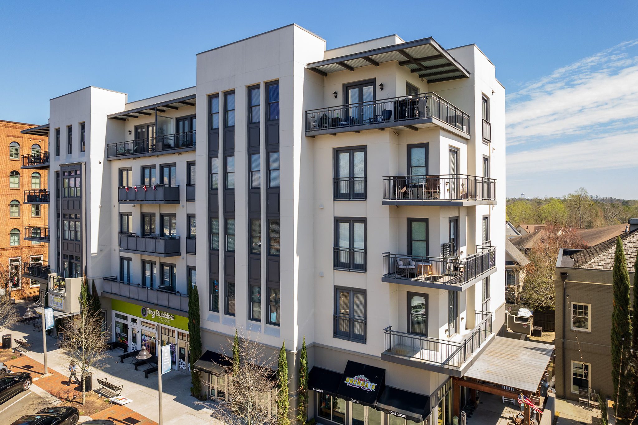 260 Woodstock Image 1