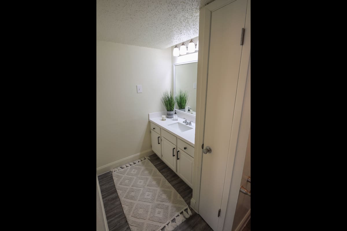 Cambridge Court   Image 9