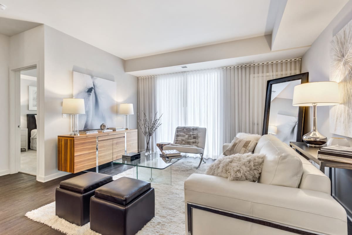 The Oaks of Vernon Hills Image 9