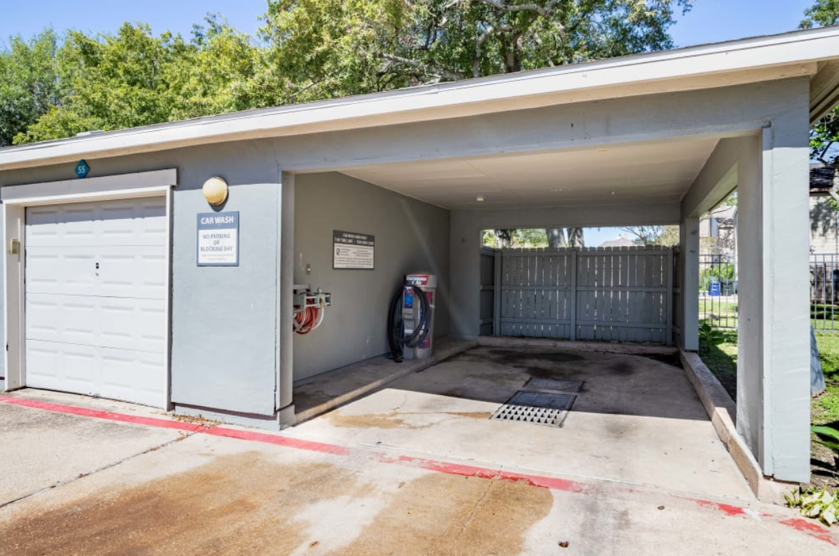 Signature Point Apartment Homes Image 8