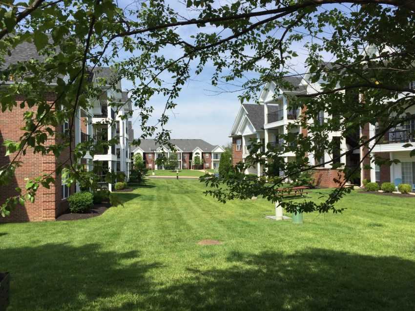 Summit Place Apartment Homes  Image 5