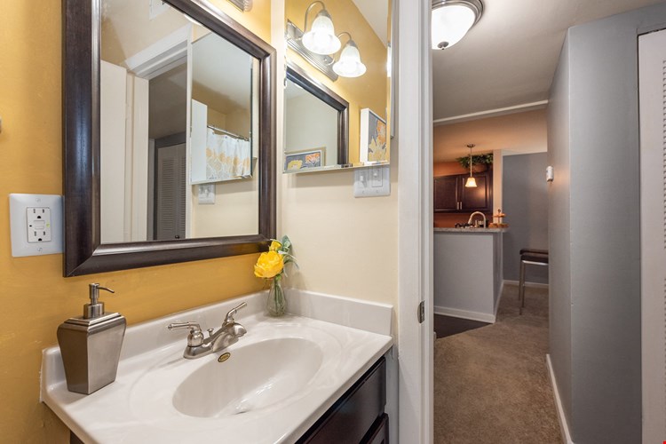 Hanover Crossing  Image 29