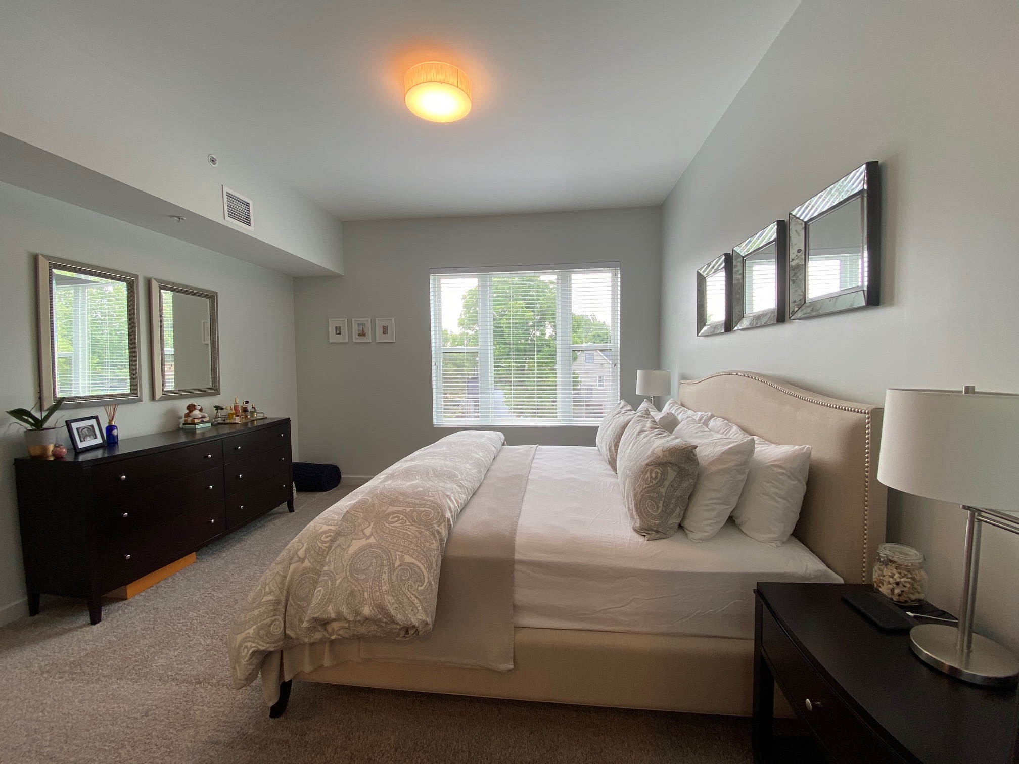 Clinton West Luxury Apartments Image 7