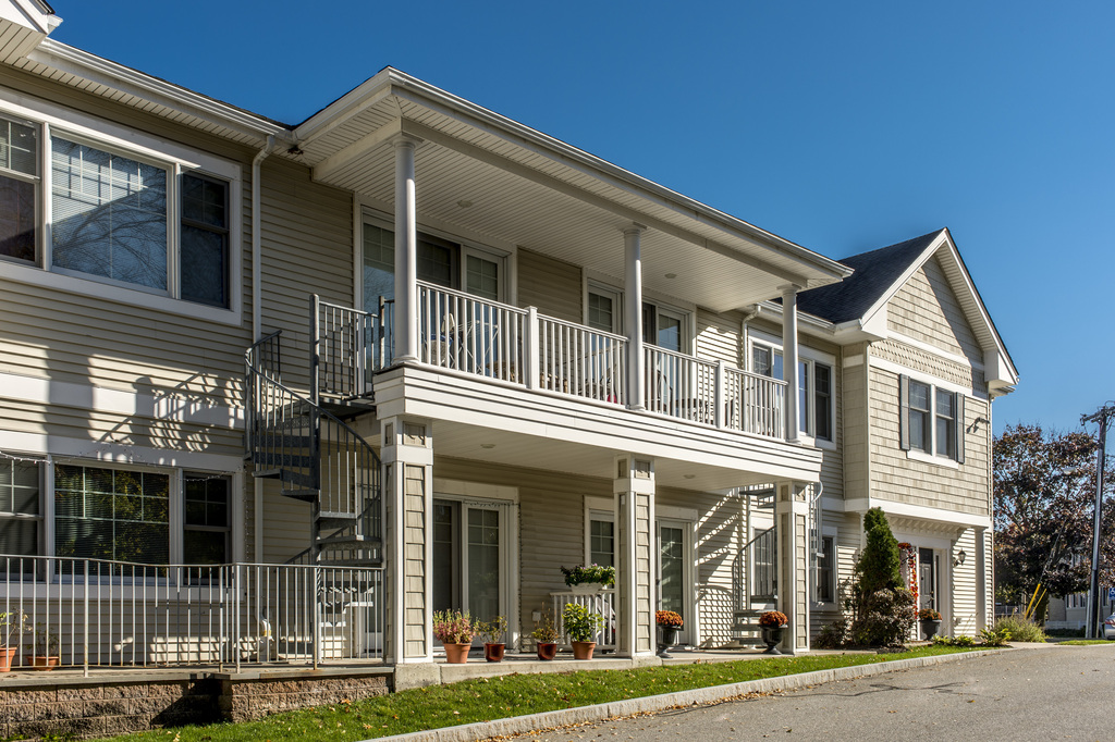 The Courtyard at Westgate Image 1