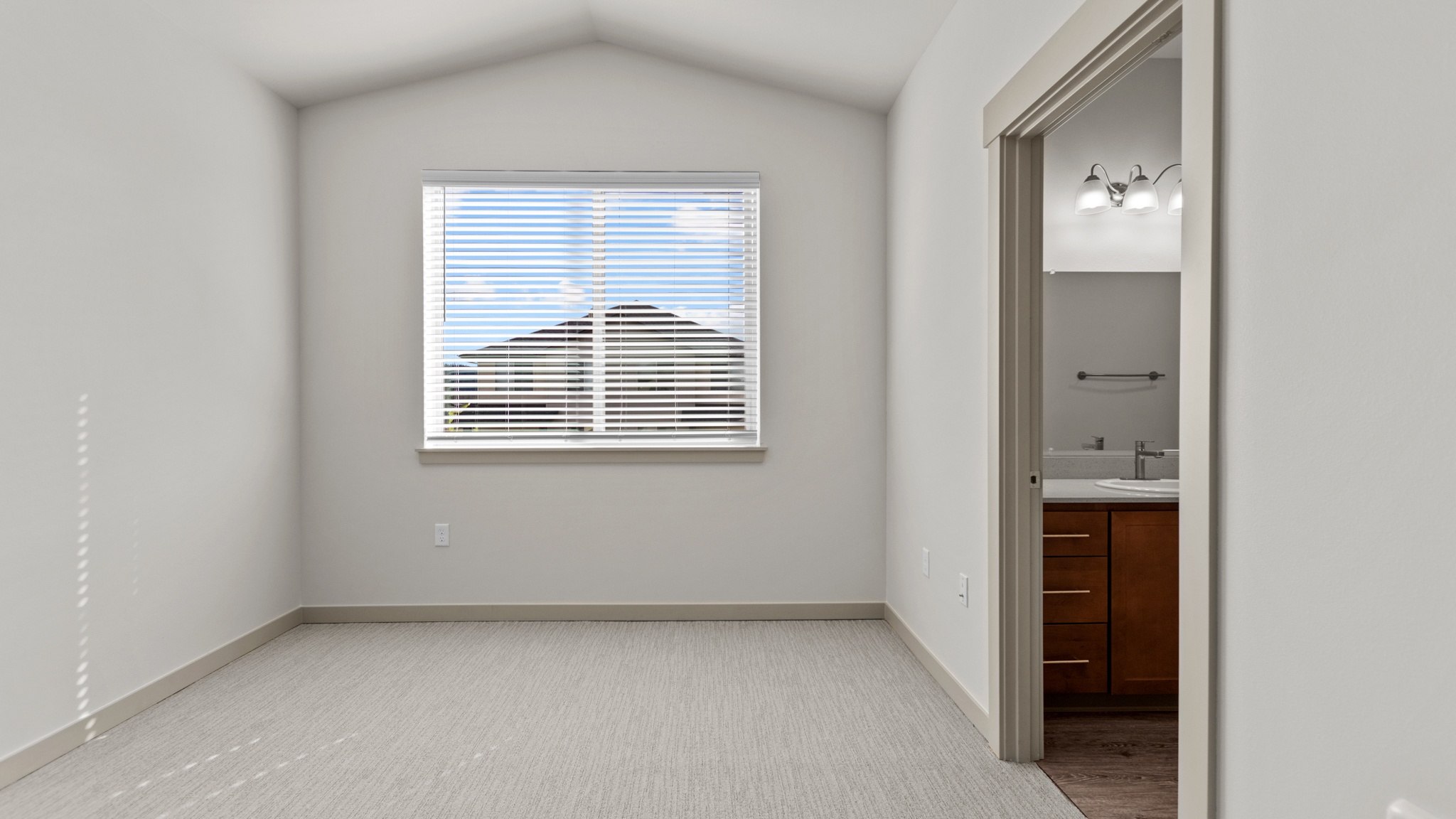 Lark View Village Image 42