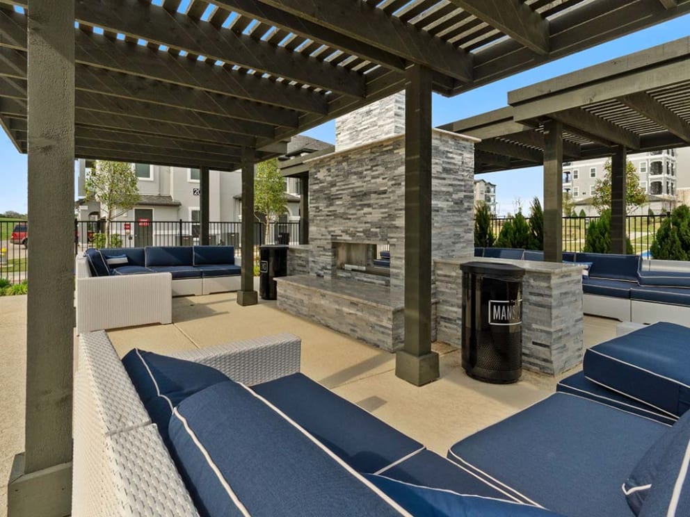 Reveal on the Lake   Image 25